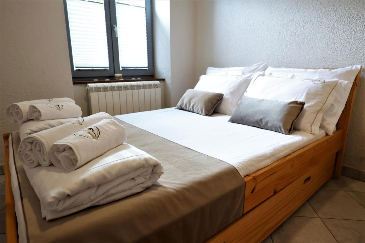 Guesthouse Idila Pod Nanosom Senozece Εξωτερικό φωτογραφία