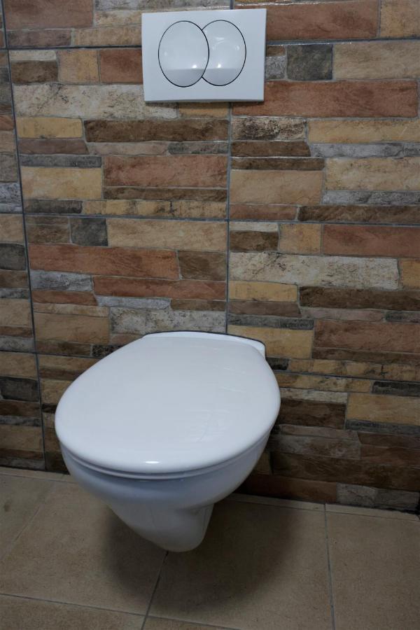 Guesthouse Idila Pod Nanosom Senozece Εξωτερικό φωτογραφία
